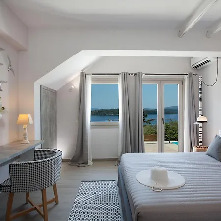 Vakantiehuis Fuer 6 Personen Und 1 Kind In Perigiali *